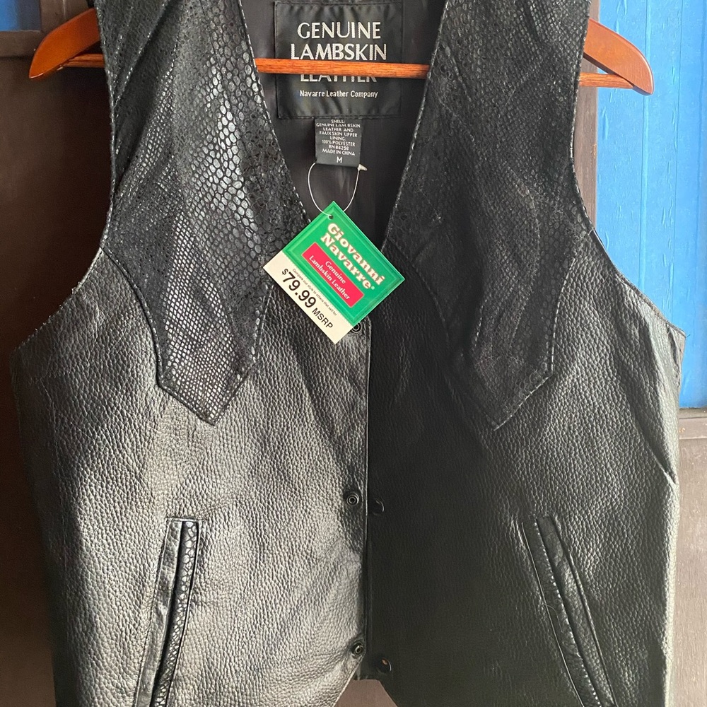 Giovanni Navarre Genuine lambskin black leather
